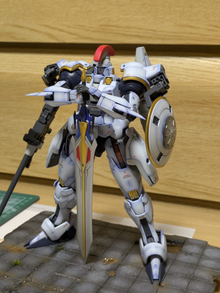 塗装は青下地からのホワイトでグラデーションで