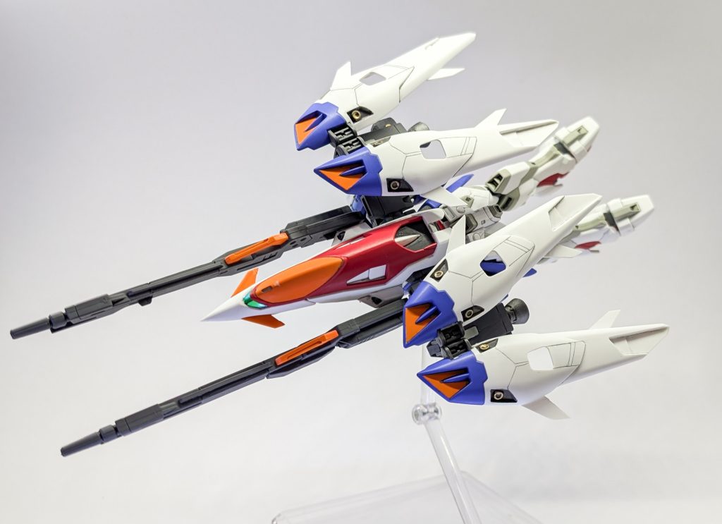 羽根が開くギミックと変形が楽しい