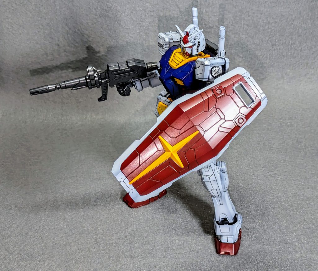 謎の切り欠きがあるこのシールド、個人的にかなり好きな形状ですスジボリが若干うるさめですが笑