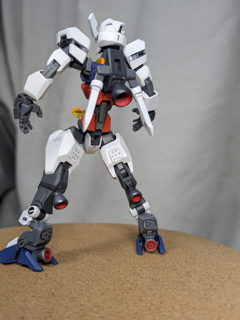 8月末締め切りの某コンテストに応募も考えて制作しました。なので、単体としてはほぼ完成、応募する作品としては、未完成状態です。なので、武器は持ってないのは、秘密~