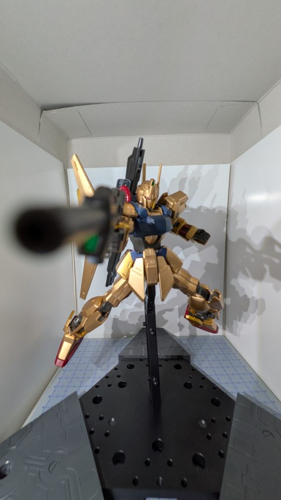 射撃ポーズでパシャリ📸