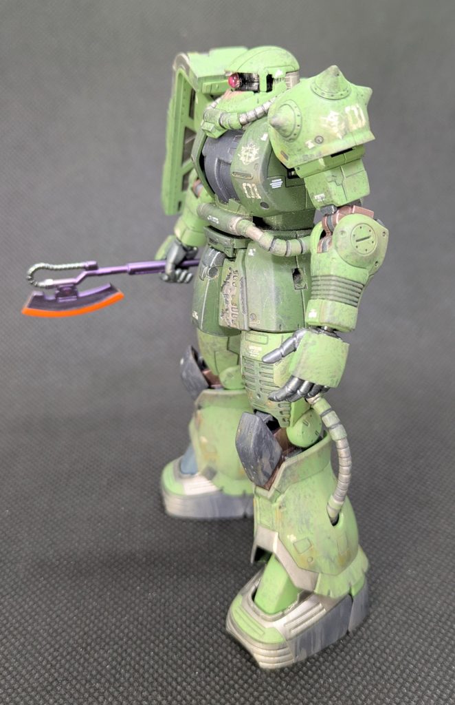 サイドショット左✨️ モノアイはいつもどおり市販パーツに変更です。 横から見るとめっちゃ 飛び出してる😂