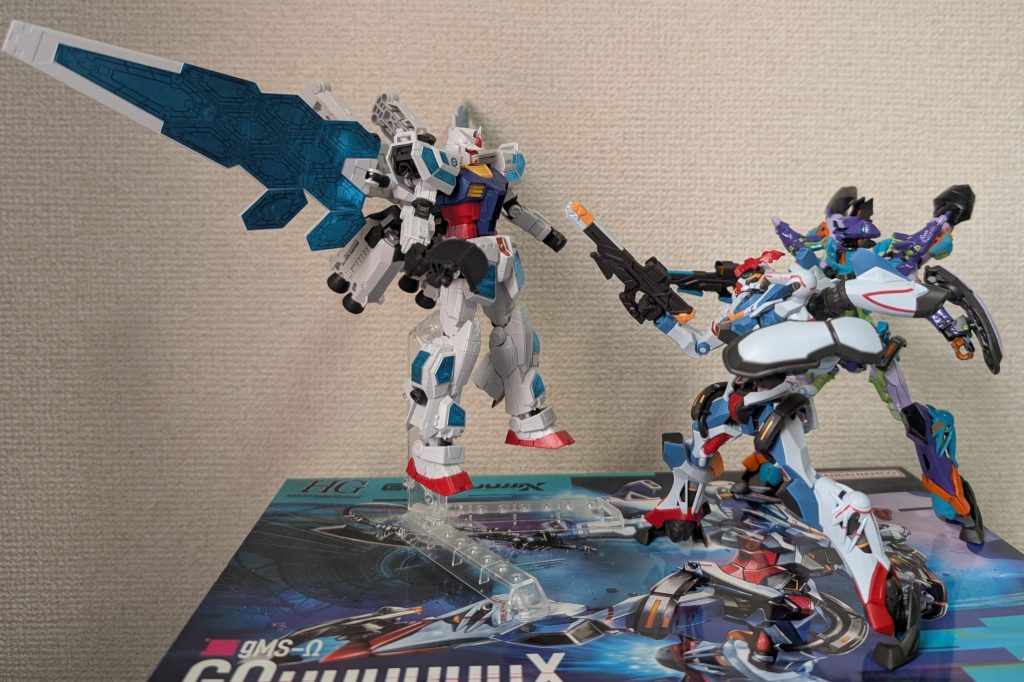 ココからは「GQuuuuuuX」最終回の再現(パロディ)になります。突如、ジークアクスとジフレドの前に現れた初代。マチュ「いきなり現れたアレはなんなの!?」ニャアン「なんかガンダムっぽいけど・・・?」初代「僕は