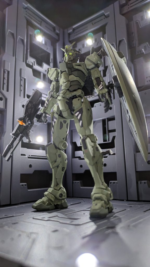 「赤いガンダム」のジオン軍量産機カラー仕上げ！–2枚目/制作者：@iwashi_pla