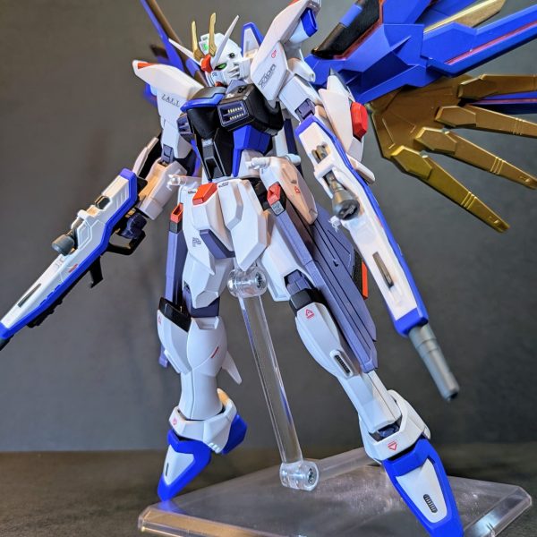 マイティーフリーダムガンダム