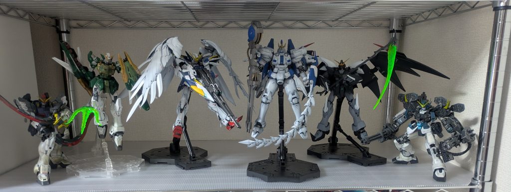 これにてEndlessWaltz機体は完了となりました!(MGでサーペントカスタム出してほしい)敗者たちの栄光版エピオンシュトゥルムウントドラング装備が手元にあるけれどそれはまたの機会にしようと思います。 次は001期のソレスタルビーイング機体に取り掛かります。合間にキュベレイMk-Ⅱプル機、バンシィ最終決戦、HGキットをちまちまやって2025年が終わりそうな予感がします。