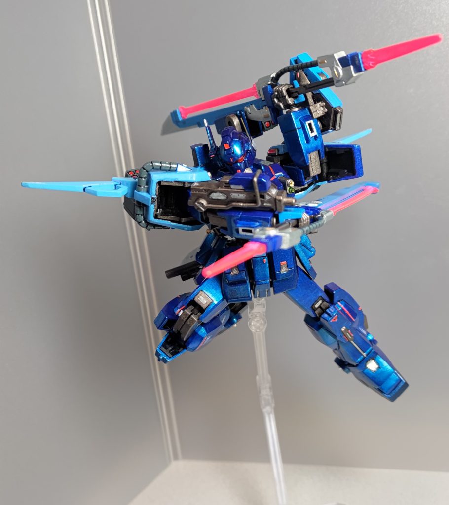 これらの攻撃を受けてもまだ向かってくるような骨のある敵は・・・シュベルトゲベールで骨ごと叩っ斬る！！