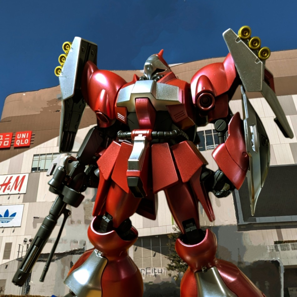 お台場に立つヤクトドーガ