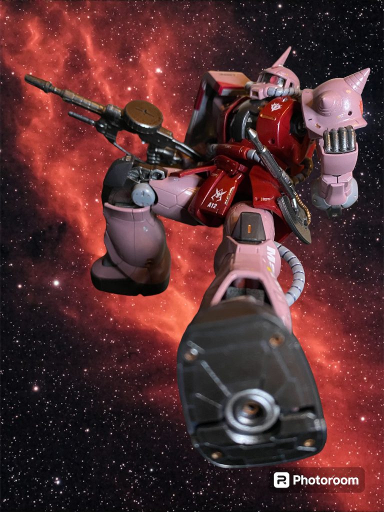 シャア・アズナブル中尉はこのルウム戦役において、連邦艦隊の戦艦5隻を撃沈せしめる大戦果を上げて少佐へと異例の二階級特進。以後、「赤い彗星」の二つ名で呼ばれる事となる。