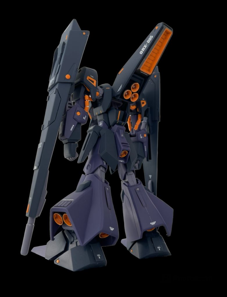 未塗装で合わせ目を消す技術を持ち合わせておらず…白化してしまっています。