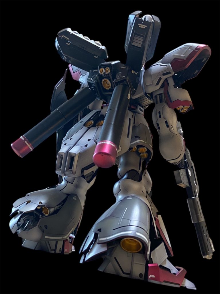 スラスター内部はゴールドにしました♪紅い機体とお揃いなんです♡