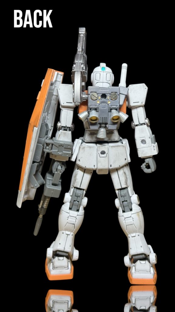 背面バックパックにメタルパーツ仕込み