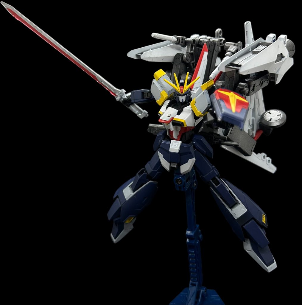 【エクスカリバーレーザー対艦刀】は本来ソニックシルエットには装備されていませんが、この機体が出撃した時の戦闘ではフェムテク装甲を装備した機体がいた為、急遽メタとして装備された武装です。そのせいか燃費も重量バランスも悪くなっている為、単騎決戦奇襲用の武装になった為【アサルトシフト】の愛称で呼ばれました。