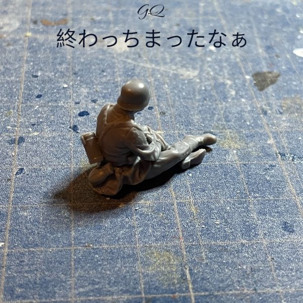 ティエレン進捗　٩( 'ω' )و今日は凹型風リベットを表現したすべく、ピンバイスでクリクリと◯を作っていきました 最初やった(左側)のが上手く行かず、等間隔にもならずガタガタですが(￣▽￣;) あと製作しながら話題の作品の最終回だけ観ました色々と思うところはありますが　笑まぁ今だからこその終わり方だったのではないでしょうか？  （3枚目）