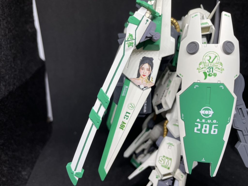 【妄想設定】反地球連符政府組織エゥーゴ所属 アイリッシュ級強襲用宇宙巡洋艦「サンタモニカ」所属モビルスーツ隊 「Redvelvet隊」 4番機 プロトタイプデルタガンダムVer.8パイロットはRedvelvet隊「パク・スヨン中尉」 通称ジョイ彼女のパーソナルカラーは「グリーン」でパーソナルナンバーは「31」と言う推しのK-POPグループの乗機という設定。