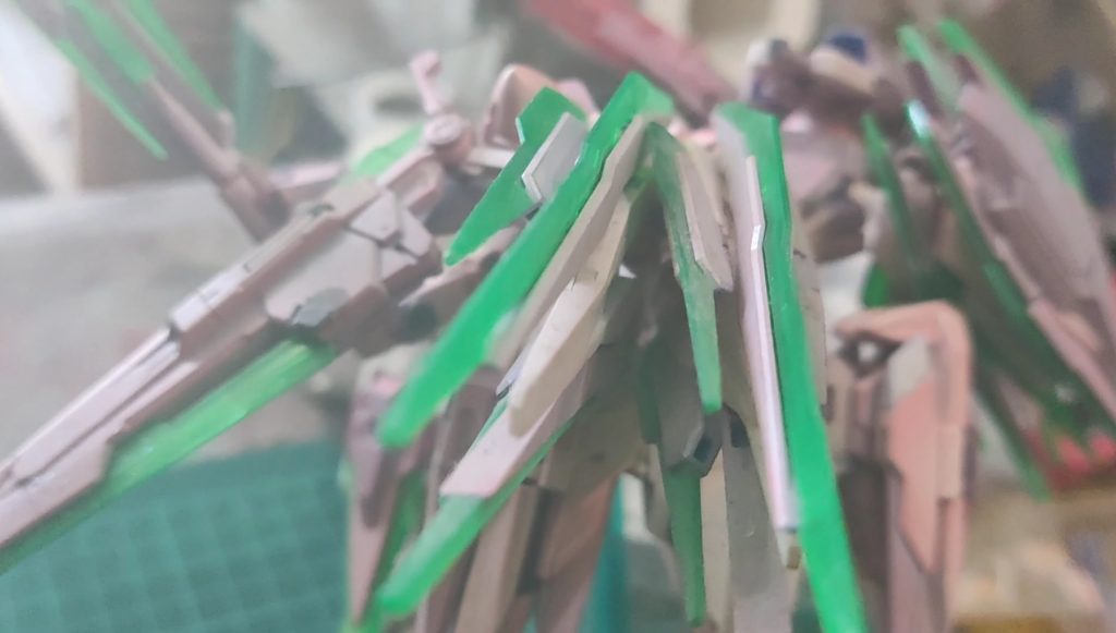 ガンダムダブルオーライザー＋ダブルオーセブンソード–2枚目/制作者：モデルワークショップ