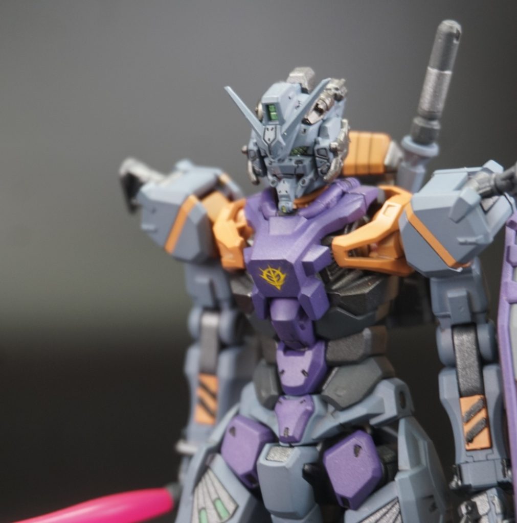 ガンダム（シャリア・ブル専用機）