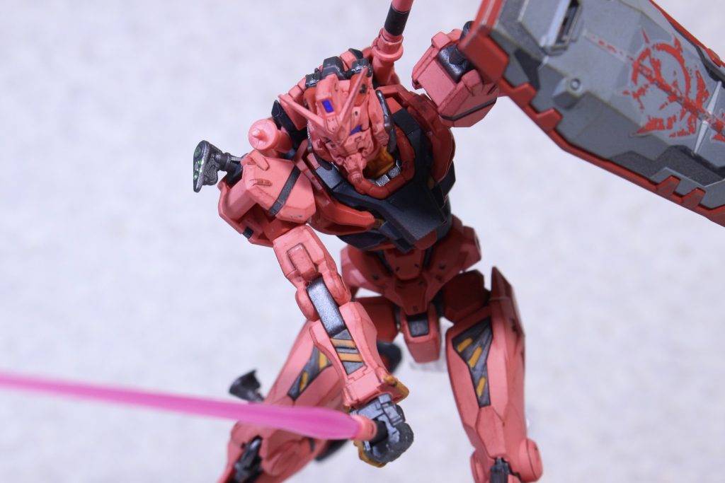 HG 赤いガンダム–7枚目/制作者:りゅう