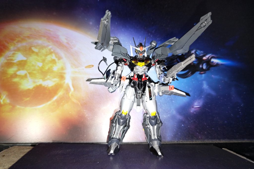 フルバースト増加装甲は展開して大型ライフルが二丁追加、アンカーも射出可能