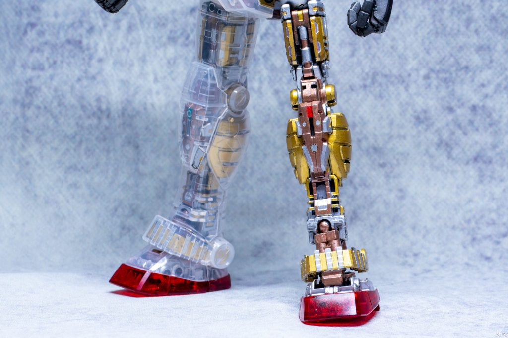 MG 1/100 RX-78-2ガンダム Ver2.0 クリア系ミキシング–4枚目/制作者：KPO