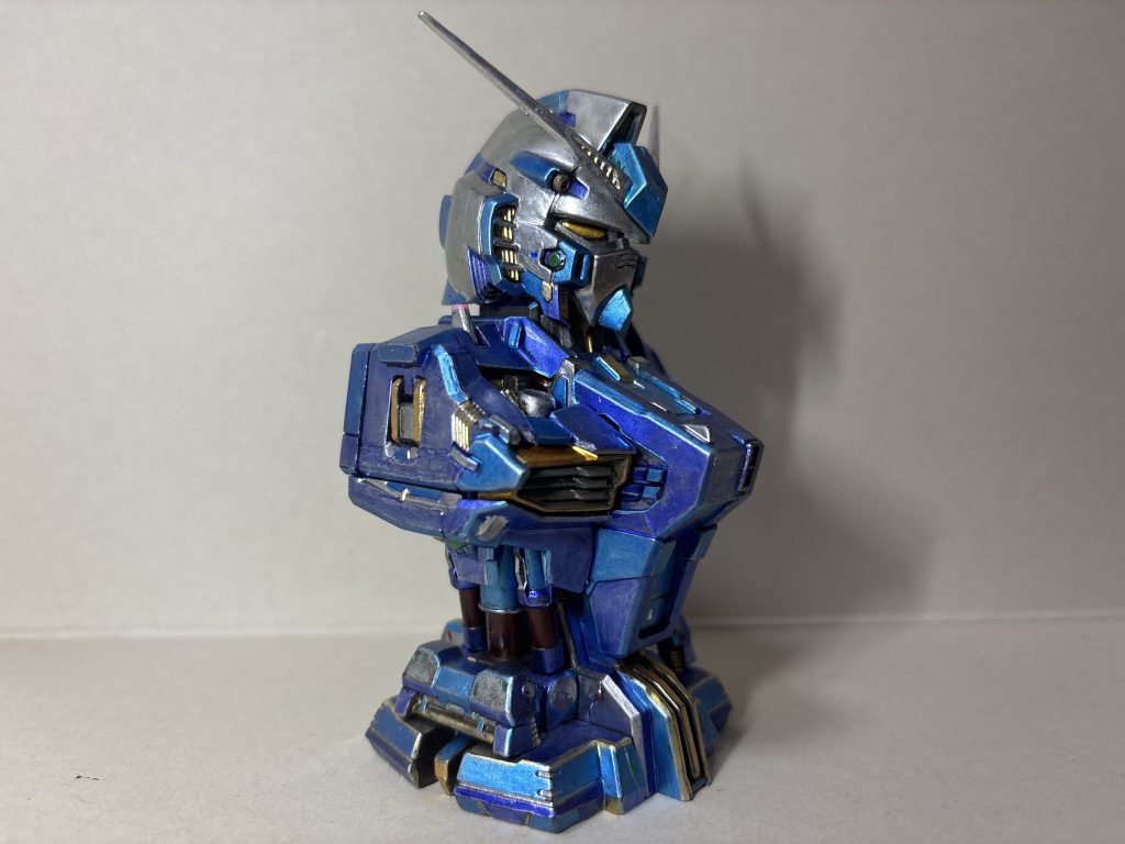 メカニカルバスト　量産型νガンダム–4枚目/制作者：TETO