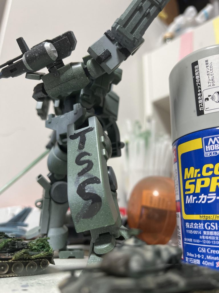 戦車と並べるとミリタリー感UP