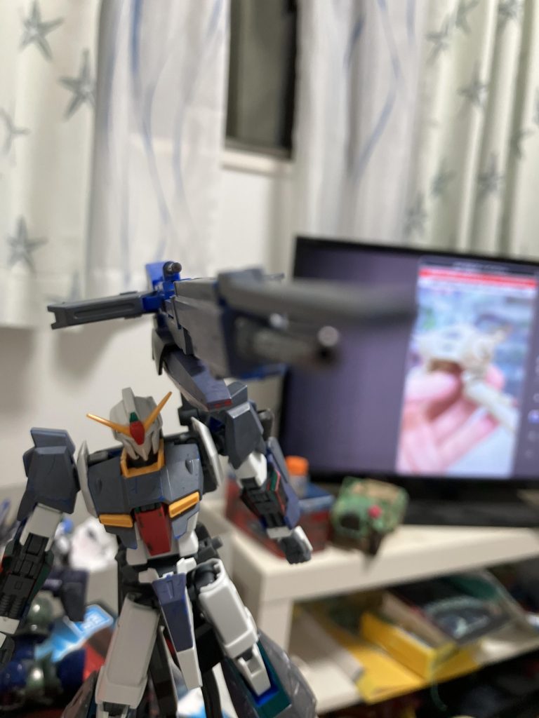 ナイトゼータ–3枚目/制作者：ドムドムバーガー