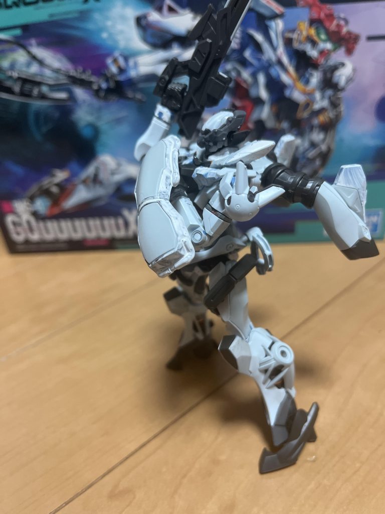 初ジークアクスのキットだけど細くてスラっとしててかっこいい