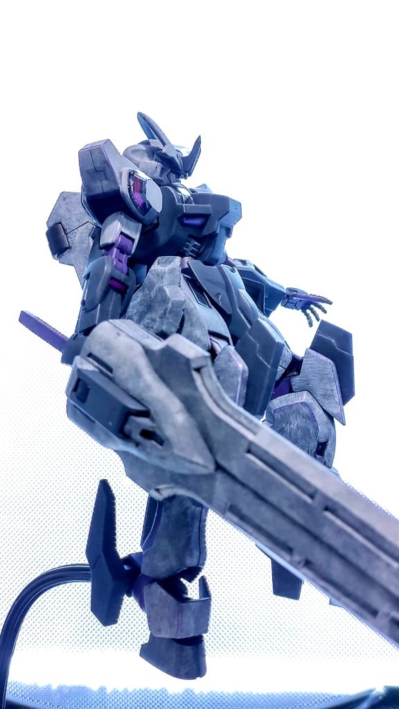 サイドショットトップコートをしたら見事にアクリルガッシュが溶け出す事態に…それも雰囲気ということで。