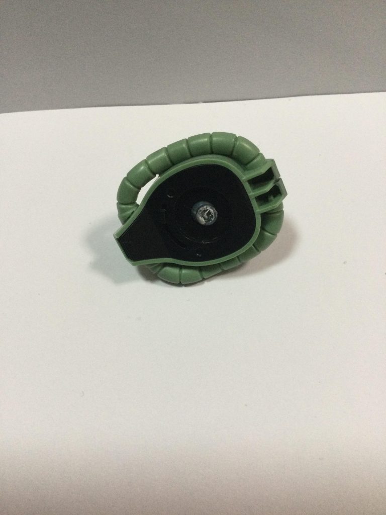 ほら、この通り。ポッキリと。力加減がわかってなさすぎる、、、