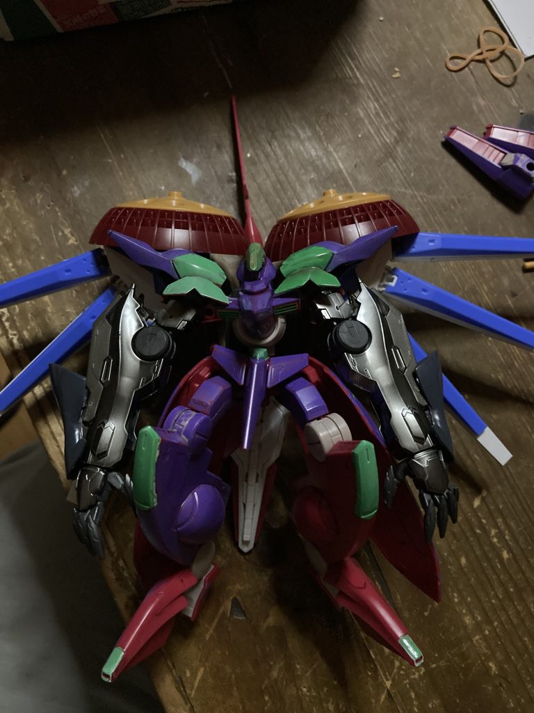 マークニヒト　アルケーガンダム