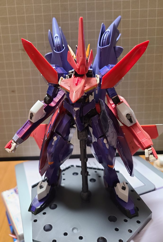 グシオンリベイクとアルケーガンダムのジャンクを組み合わせて制作していきました。