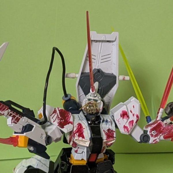 さいきょうのガンダム、ビームサーベルマン！