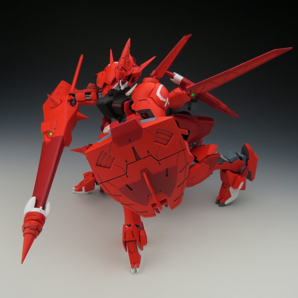 元々バルバトスの足がどうみても獣の足にしか見えなかったことが四つ足のＭＳを製作する契機となりました。