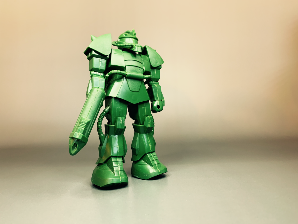 今回は素組み接着完成品を購入しました。