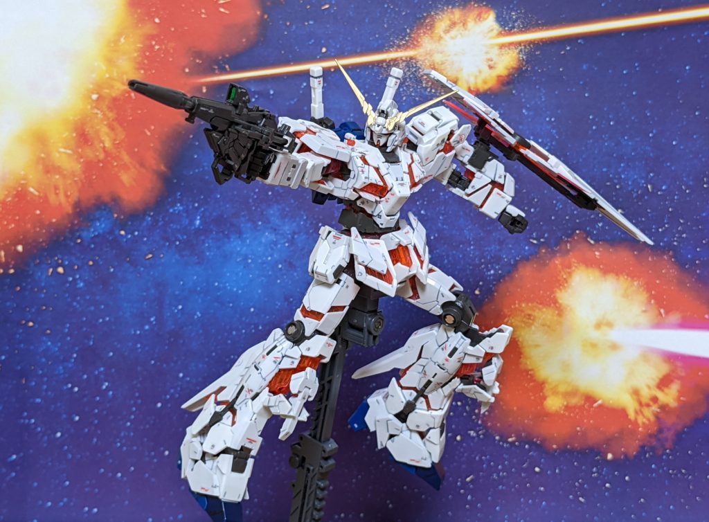 普通に完成させただけでも、後ろに背景を置くと撮影が楽しいですね。