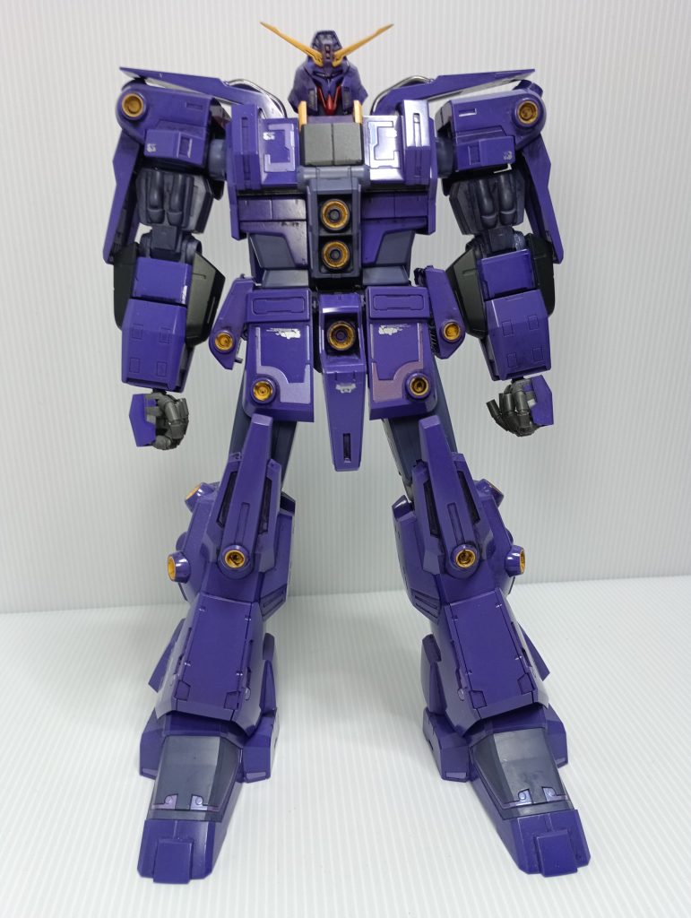 元々サイコガンダムに戻せるように作っていましたが、パーツが足りなく出来ませんでした。ですが運よく部品通販にパーツがあったので、元ヤンのようにすっかり丸くなった姿をお見せすることが出来るようになりましたW以前の姿はこちらサイコガンダム・ヴァサーゴ・キマイラ｜GN-jiroさんのガンプラ作品｜GUNSTA（ガンスタ）