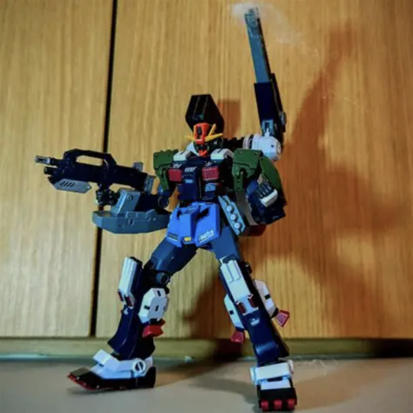 HG ガンダムストームシャドウ