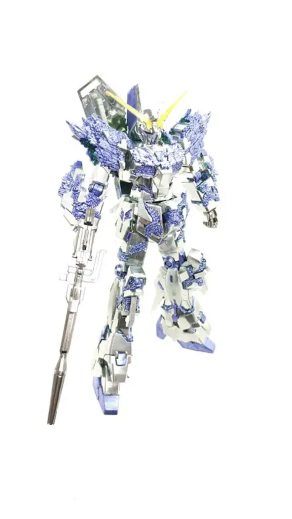 ユニコーンガンダム(光の結晶体)–4枚目/制作者：かえる