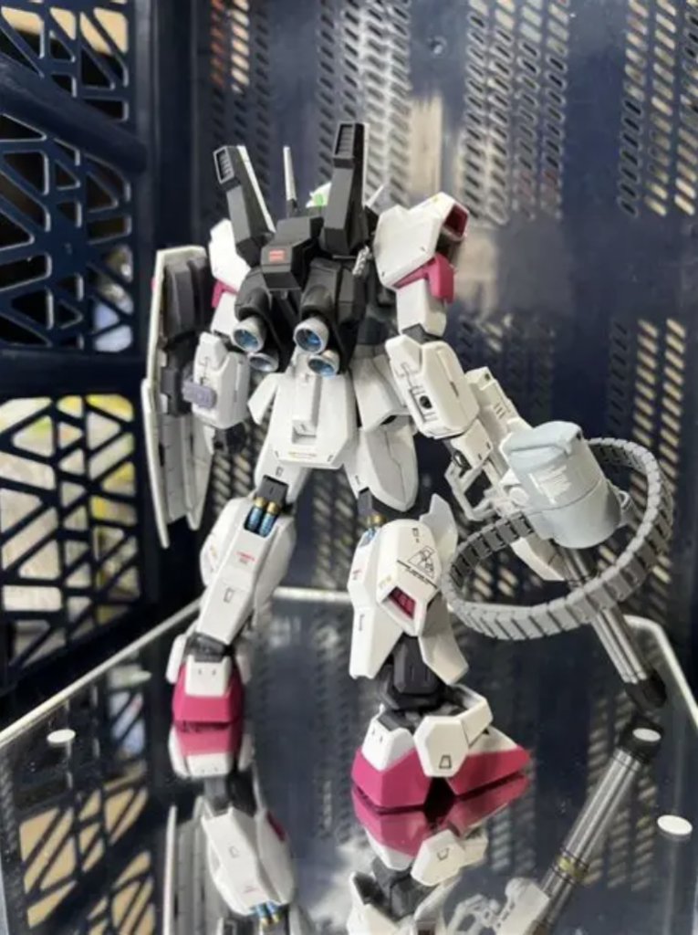 ガンダムMk-Ⅱ ライラ.ミラ.ライラ大尉搭乗機–5枚目/制作者：真樹京介