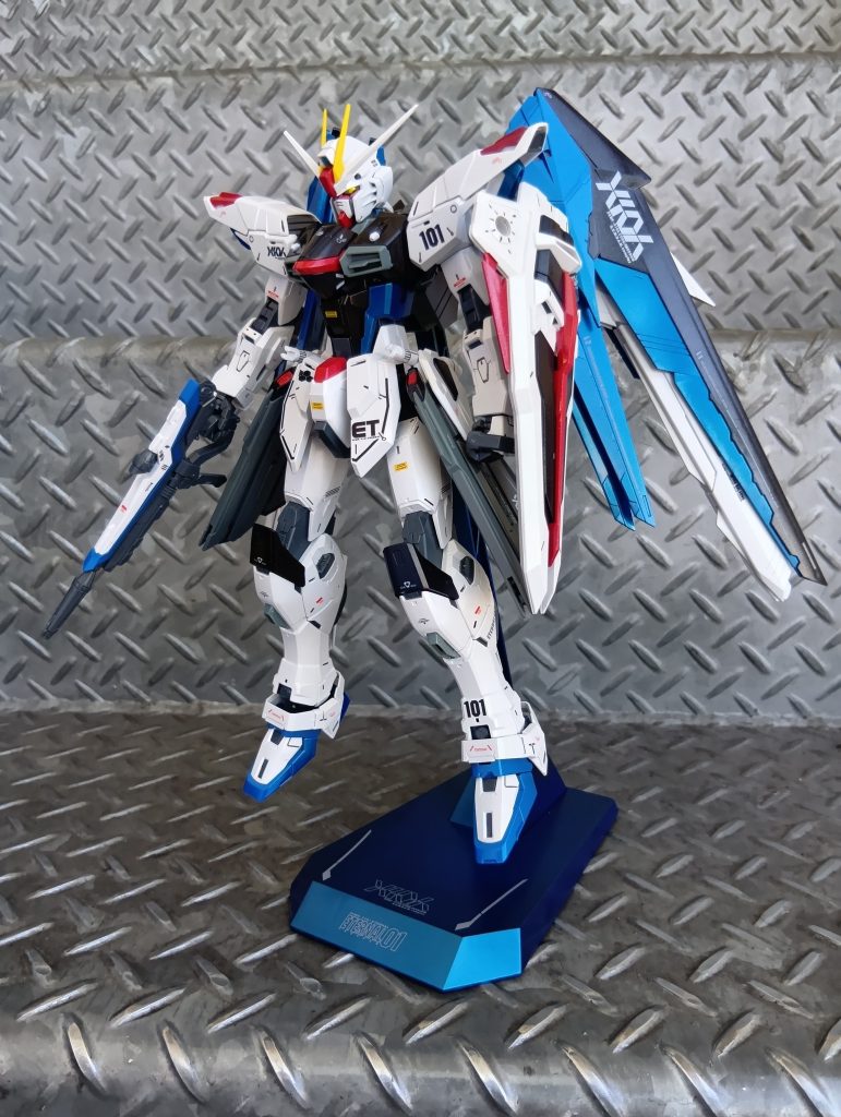 でも制作完了してから頑張って良かったなという出来栄えに大満足です⁽⁽ଘ( ˊᵕˋ )ଓ⁾⁾ポージングしなくてもこのカッコよさですよヾ(・ω・*)ノ