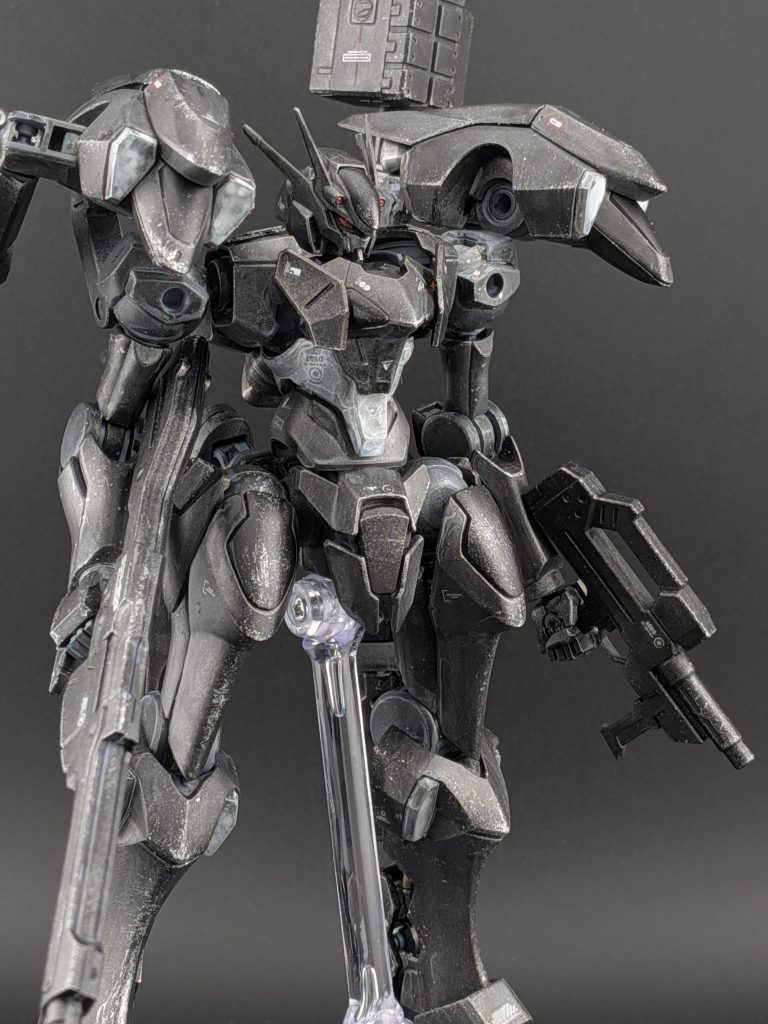 プレステ2以降は購入していないので、アーマード・コアのゲーム自体は多分アーマード・コア2までだったかと思いますが、とても印象的なゲームでしたね