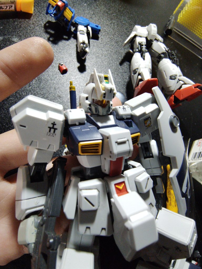 ヘイズルアウラを参考にして、つのを付けました。