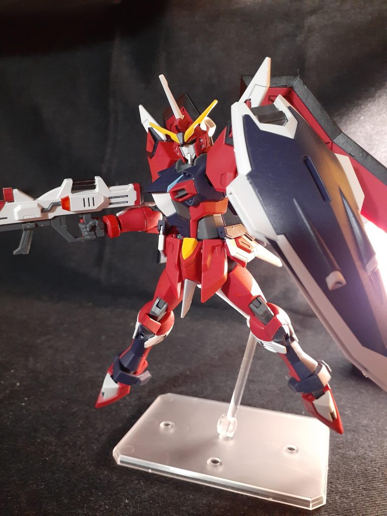 アクションベースは6を使用、今回から照明をテーブルランプに変更してみました。