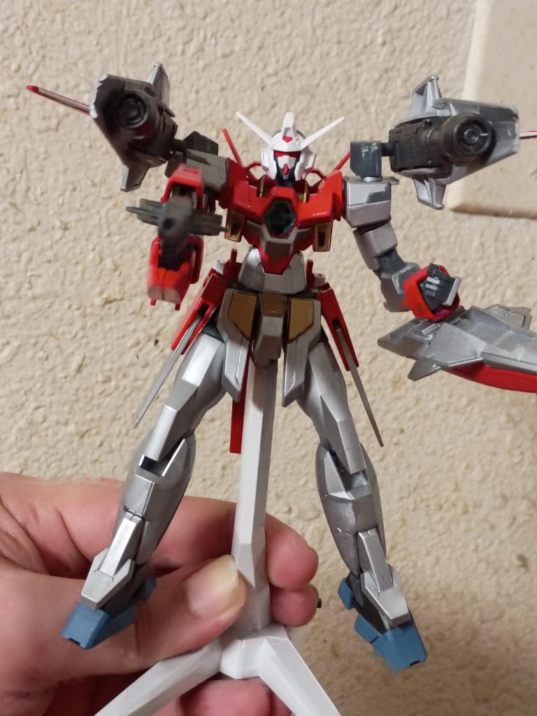 また、防御力を高めるために、より大きなシールドも装備されています。