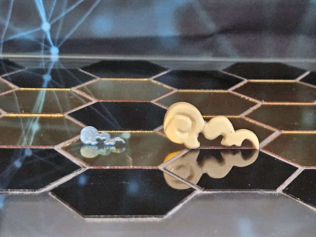 エフェクト部品はパテでサイズアップさせた物を量産。