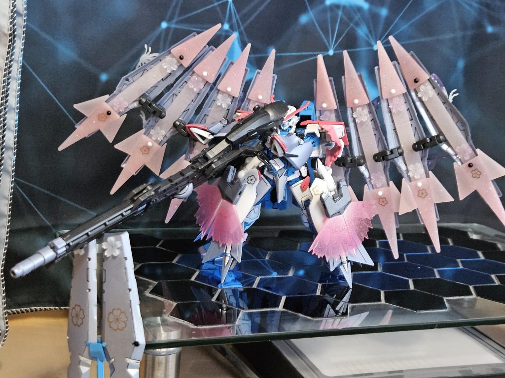 主力武器・巨大なビームキャノンを用意コトブキヤのレーザーキャノンを使用「当たるかしら〜?」