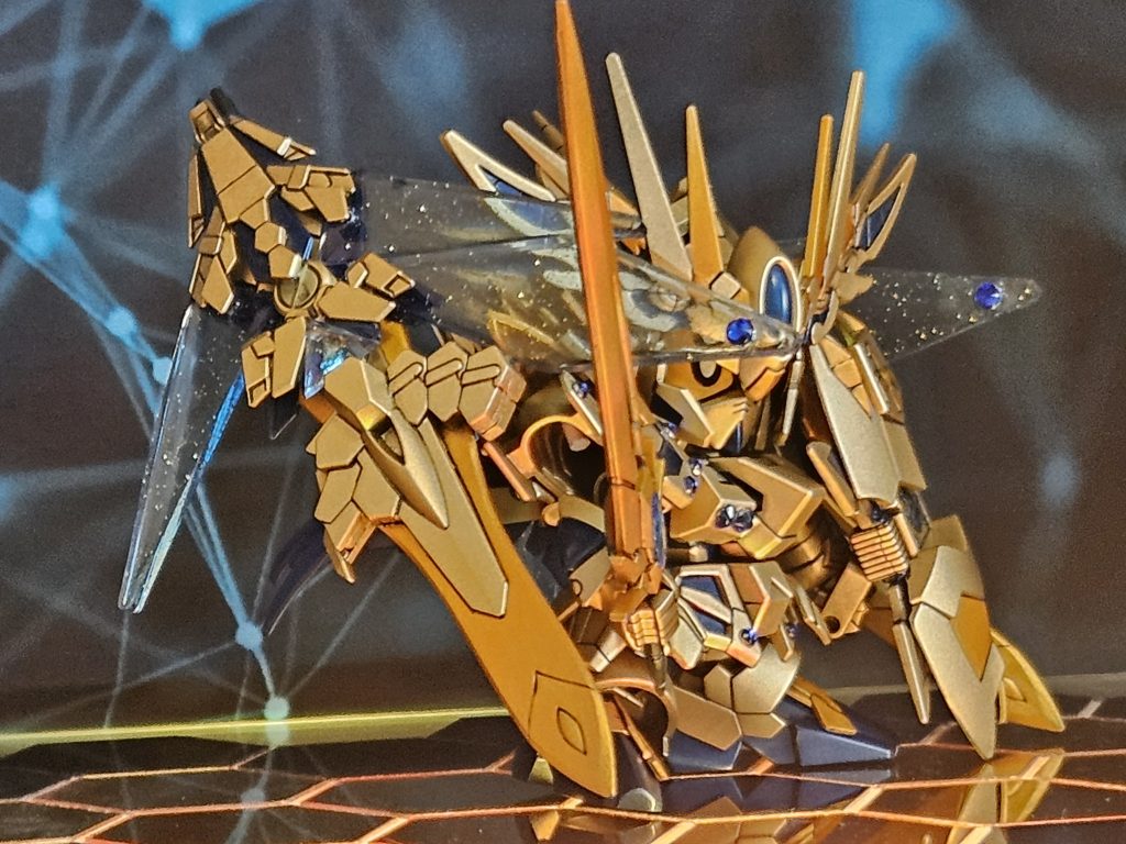 バックパックの盾はEXSDバンシィ×2から拝借し、騎士ユニコーンガンダムの剣を取り付け。