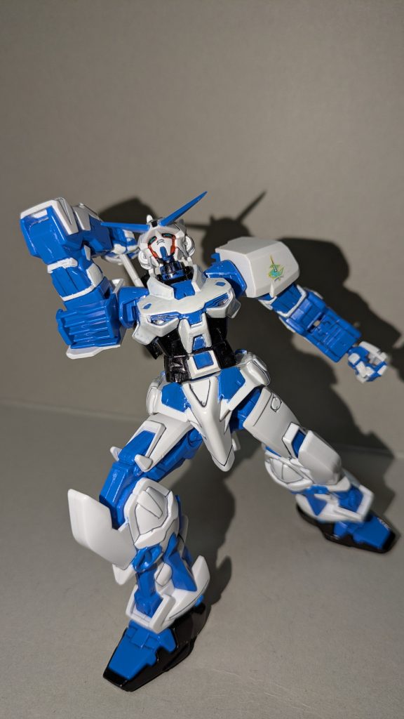 目の色は暗いと周りの黒で目立たないことが多かったですが、今回はしっかり発色してくれました。