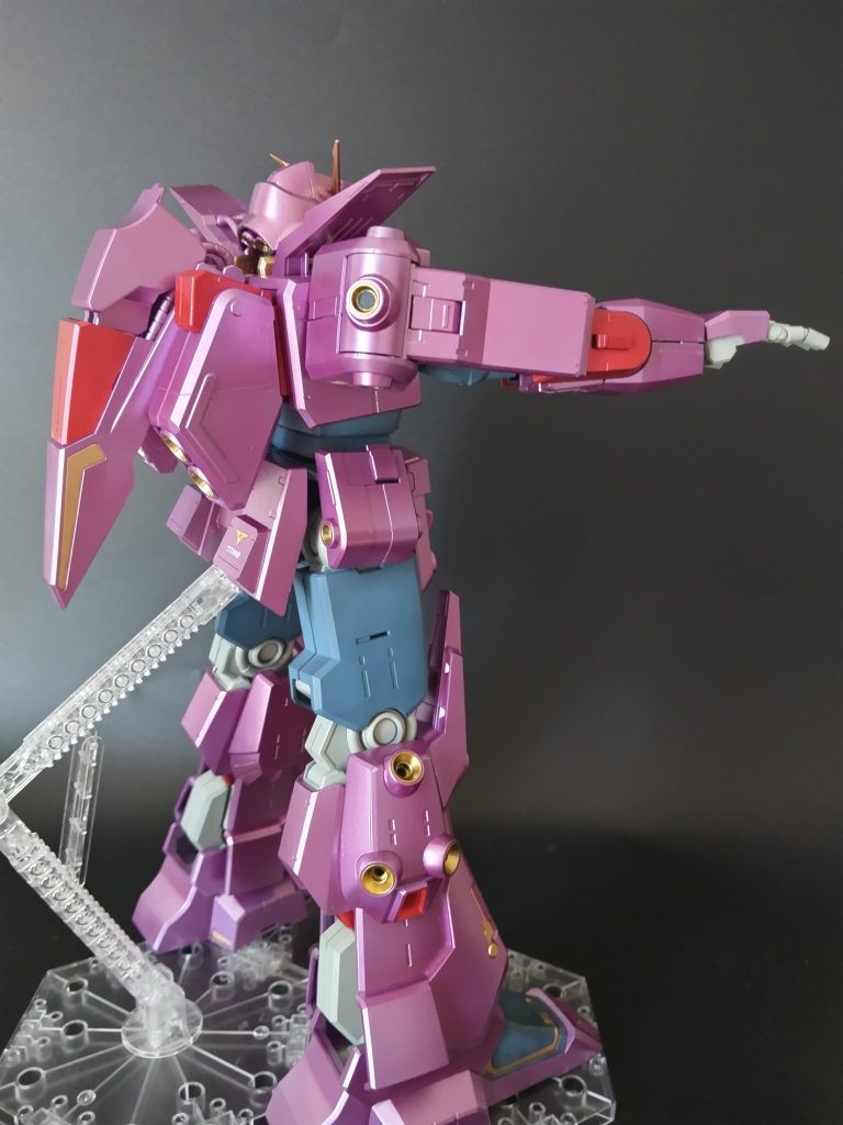 人がいるのに!?~存在しない記憶~GQ版は更に大きくなるとのこと。キット出るかなぁ。